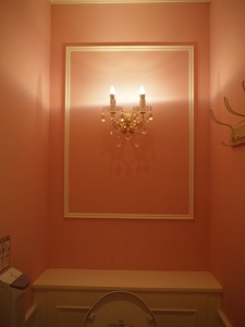 阪急うめだトイレーc
